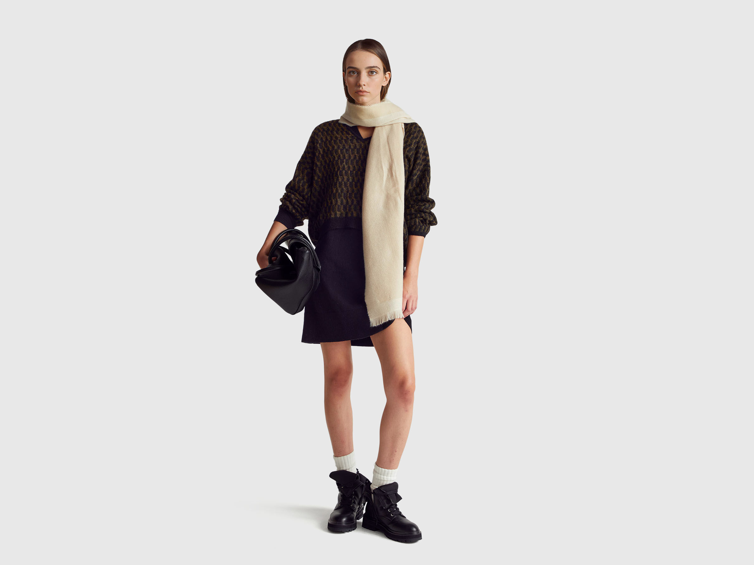 V NECK SWEATER L/S Femme image number 3